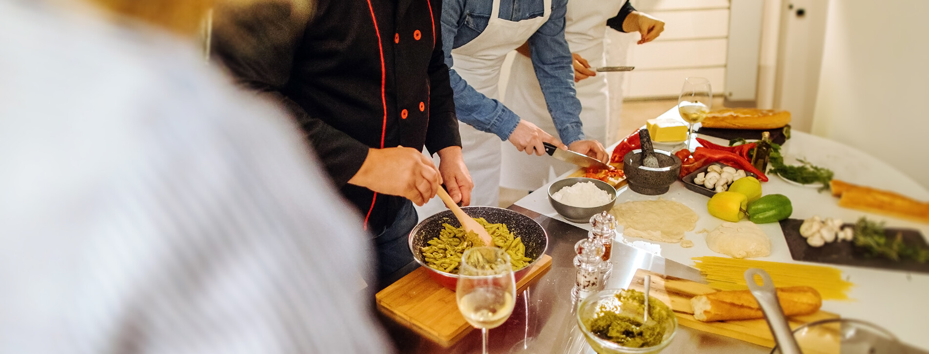 Фото 1 - Кулінарний урок від академії Євгена Чернухи для компанії