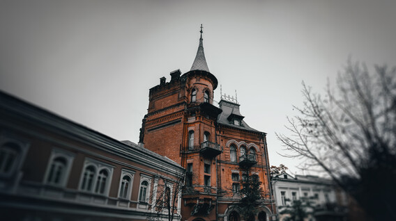 Екскурсія «Привиди замку Барона» Сюрприз на ювілей жінці - Екскурсія «Привиди замку Барона»