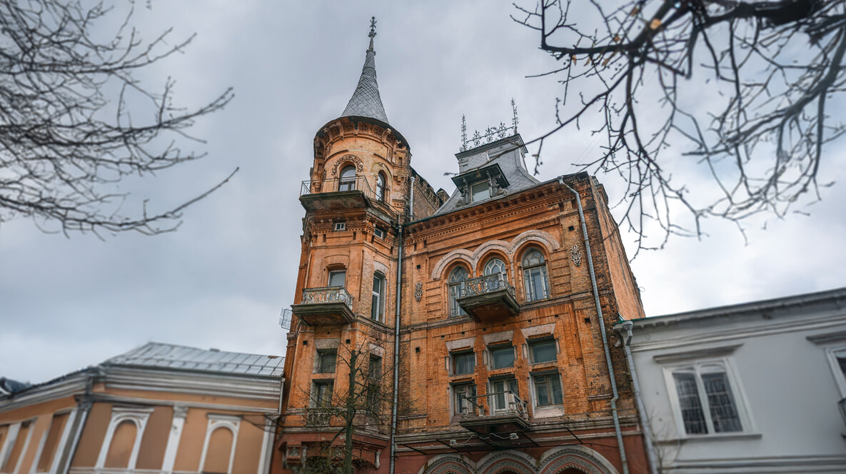 Екскурсія «Привиди замку Барона» для двох Подарунки чоловікові на 34 роки - Екскурсія «Привиди замку Барона» для двох