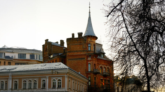 Екскурсія «Привиди замку Барона» для компанії Подарунки підліткам на Новий рік - Екскурсія «Привиди замку Барона» для компанії