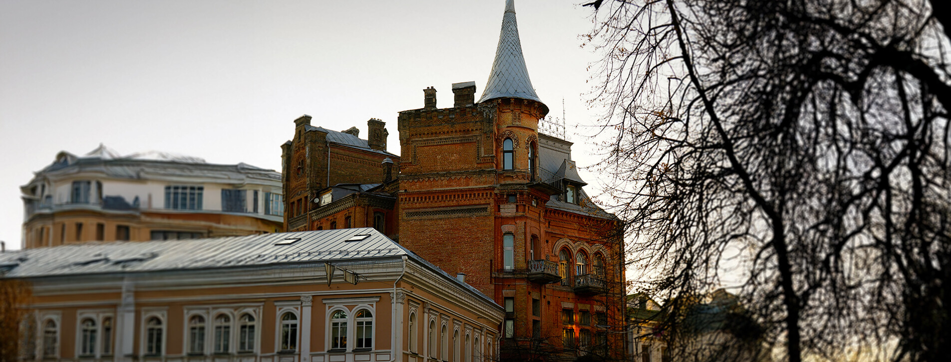 Фото 1 - Екскурсія «Привиди замку Барона» для компанії
