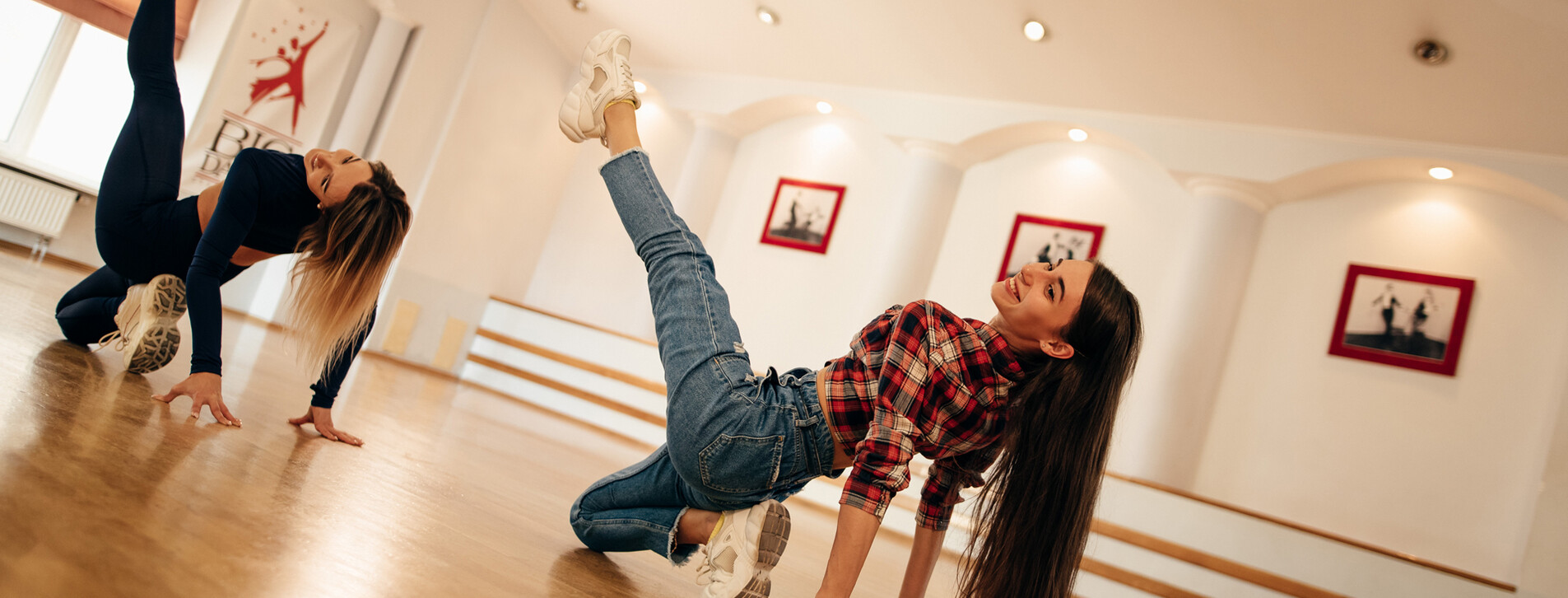 Абонемент на танцы в группе в Киеве - 6 Фото 6 - Абонемент на танцы в группе