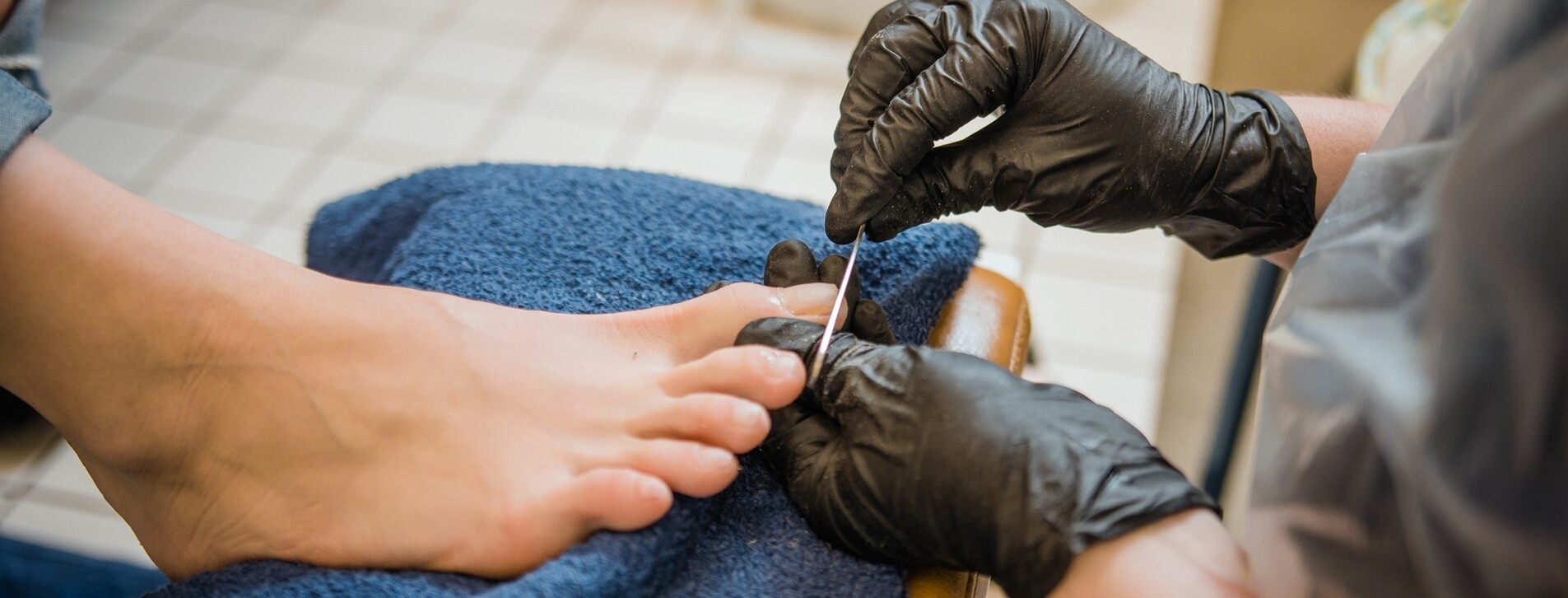 Стильный маникюр и педикюр в Одессе - 10 Фото 10 - Стильный маникюр и педикюр