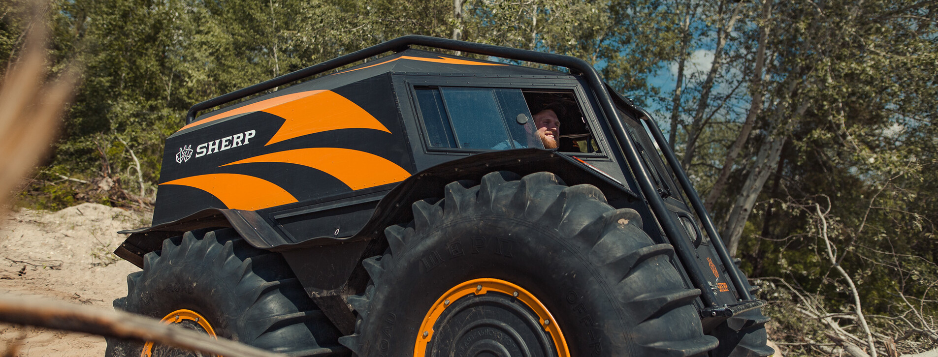 Катання на всюдиході Sherp для компанії в Києві - 6 Фото 6 - Катання на всюдиході Sherp