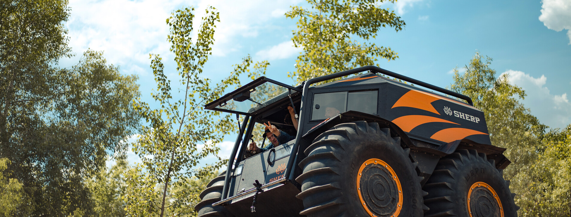 Катання на всюдиході Sherp для компанії в Києві - 7 Фото 7 - Катання на всюдиході Sherp