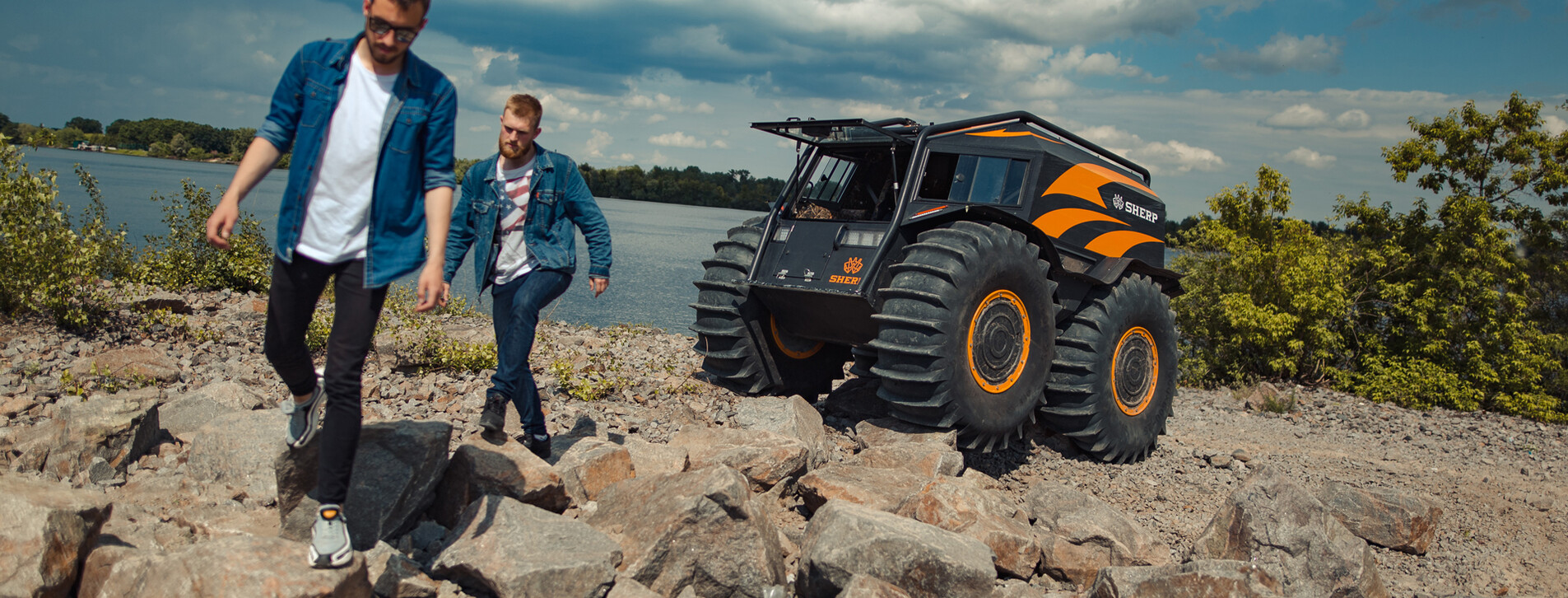 Катання на всюдиході Sherp для компанії в Києві - 8 Фото 8 - Катання на всюдиході Sherp