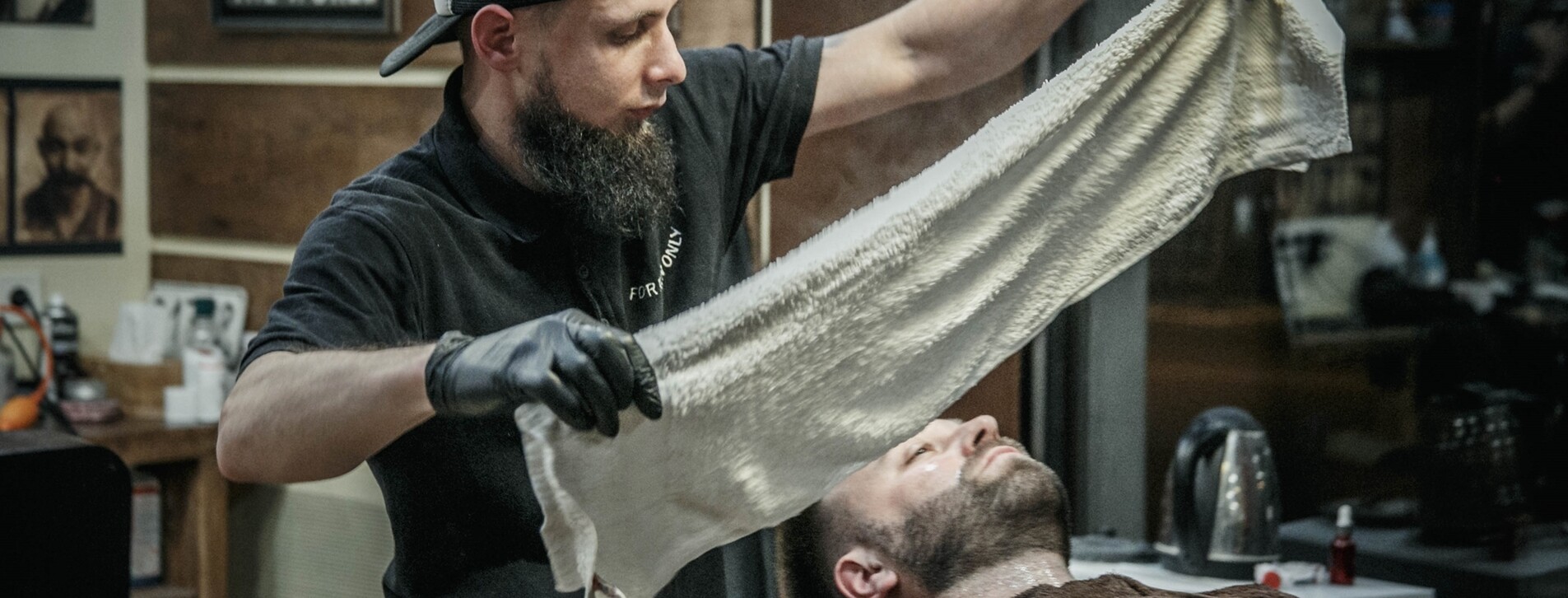 Бритье опасной бритвой в Харькове - 7 Фото 7 - Бритье опасной бритвой