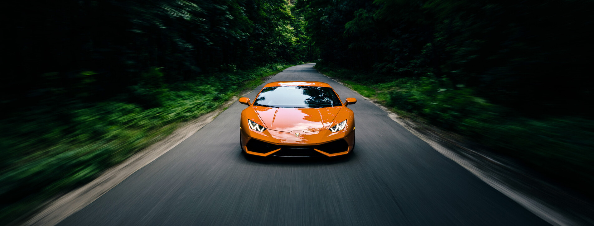 Тест-драйв суперкара Lamborghini для двоих в Киеве - 4 Фото 4 - Тест-драйв суперкара Lamborghini для двоих