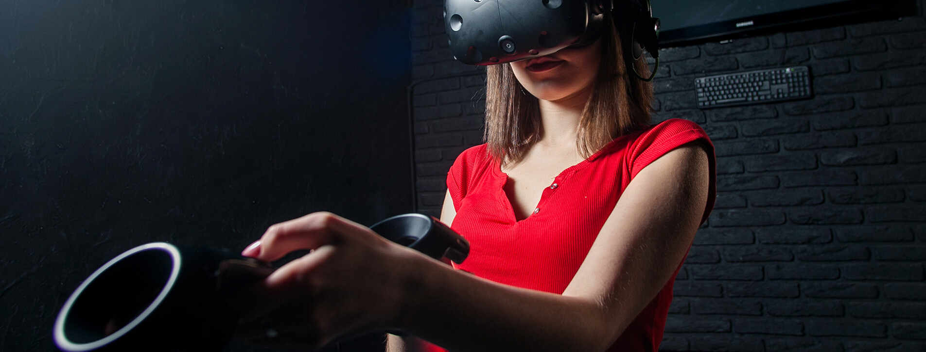Погружение в мир VR-игр для компании в Киеве - 2 Фото 2 - Погружение в мир VR-игр для компании