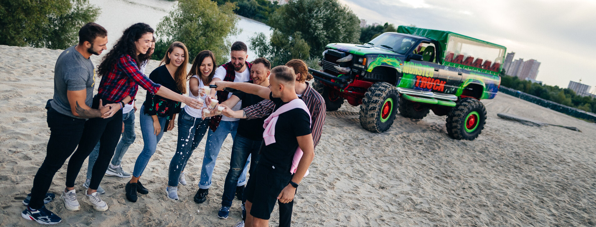 Катание на Monster Truck в Киеве - 9 Фото 9 - Катание на Monster Truck