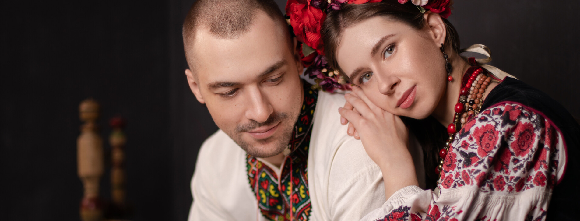 Етнофотосесія в українських костюмах у Києві - 4 Фото 4 - Етнофотосесія в українських костюмах