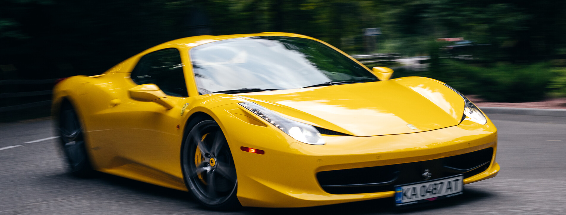 Тест-драйв суперкара Ferrari в Києві - 4 Фото 4 - Тест-драйв суперкара Ferrari