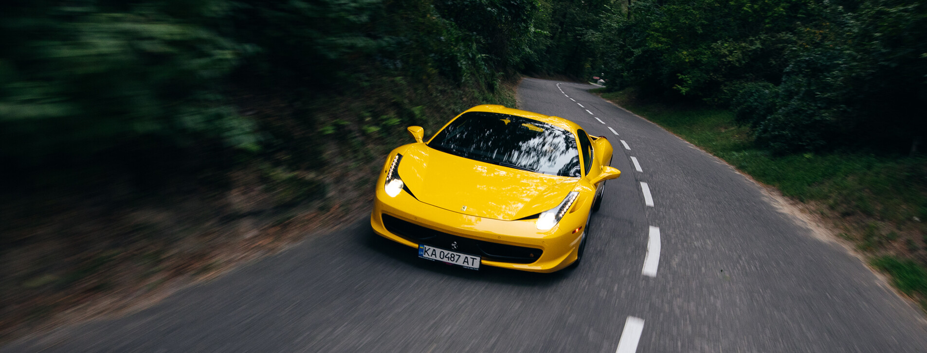 Тест-драйв суперкара Ferrari в Києві - 2 Фото 2 - Тест-драйв суперкара Ferrari