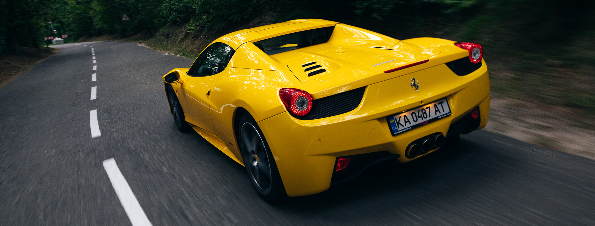 Тест-драйв суперкара Ferrari в Києві - 5 Фото 5 - Тест-драйв суперкара Ferrari