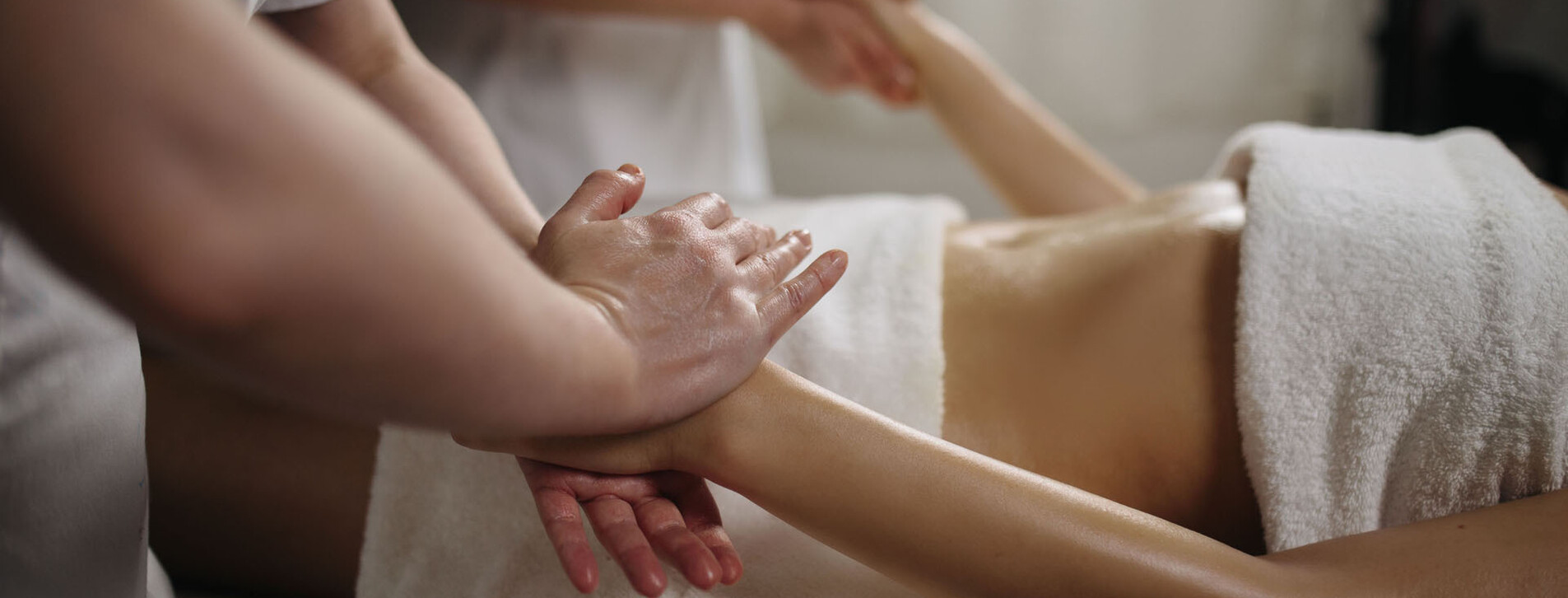 Массаж в четыре руки в Одессе - 3 Фото 3 - Массаж в четыре руки