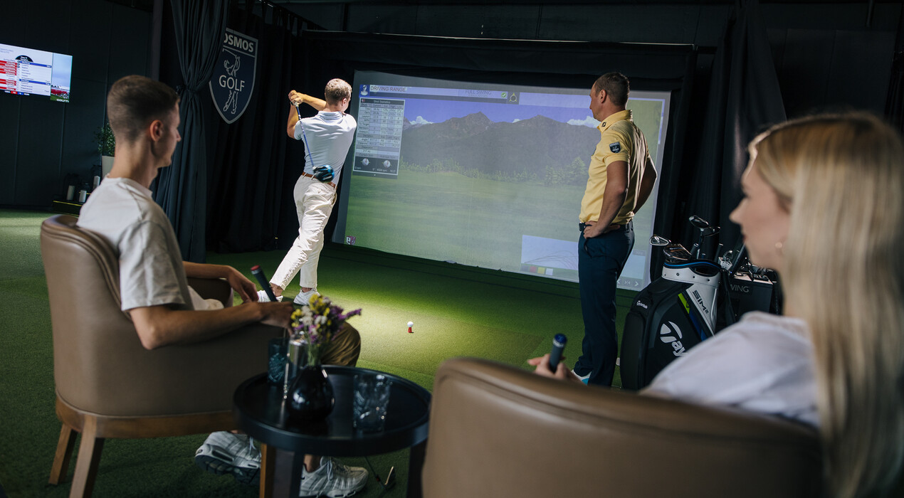 Cosmos Golf - Гольф-симулятор - 1 Фото 1 - Cosmos Golf - Гольф-симулятор