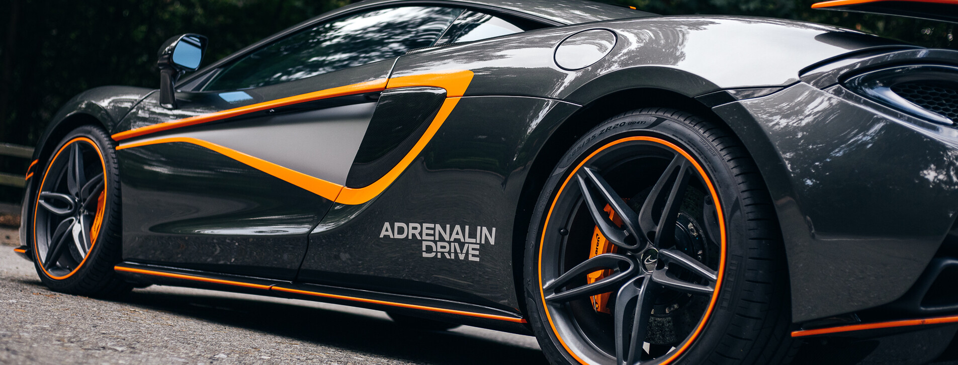 Тест-драйв суперкара McLaren для двоих в Киеве - 4 Фото 4 - Тест-драйв суперкара McLaren для двоих