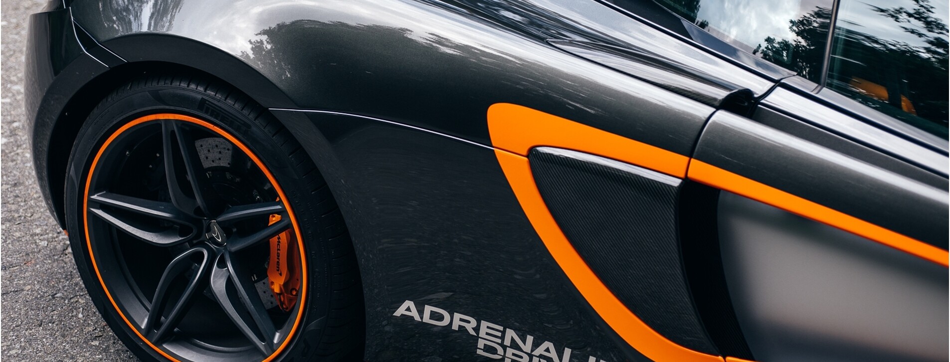 Тест-драйв суперкара McLaren для двоих в Киеве - 8 Фото 8 - Тест-драйв суперкара McLaren для двоих