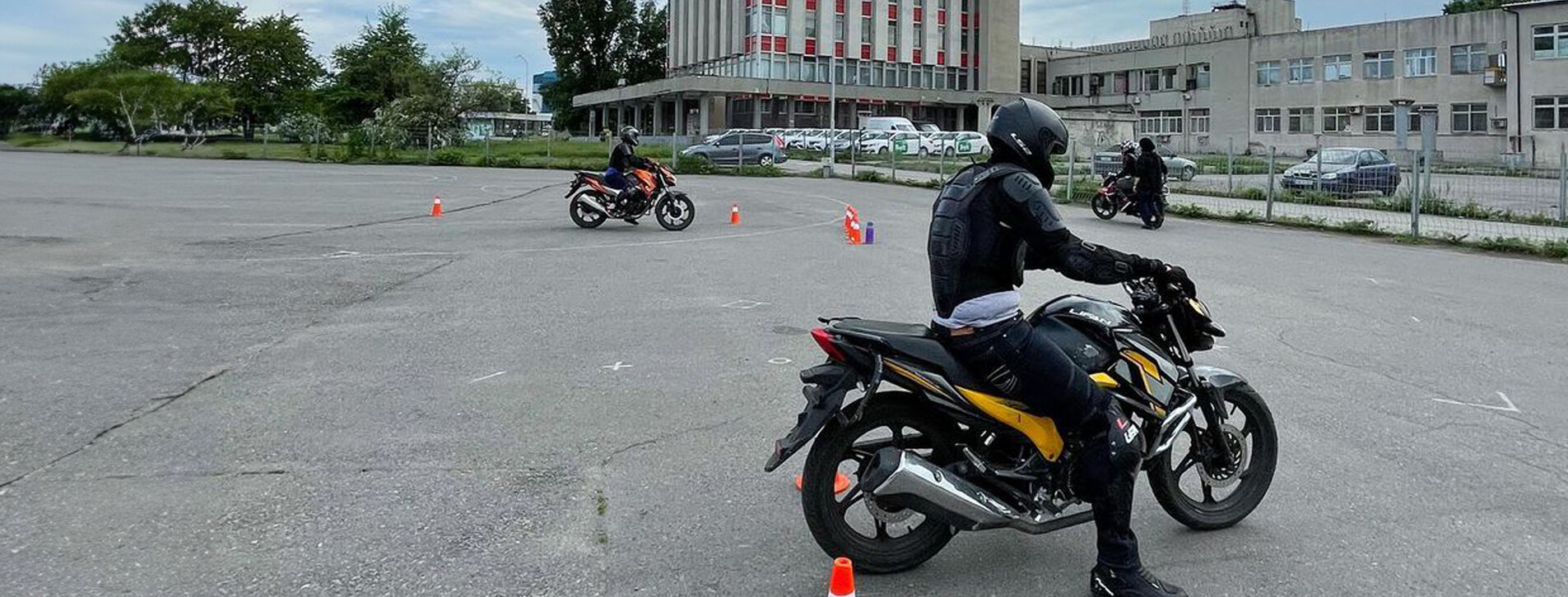 Курс езды на мотоцикле в Харькове - 4 Фото 4 - Курс езды на мотоцикле