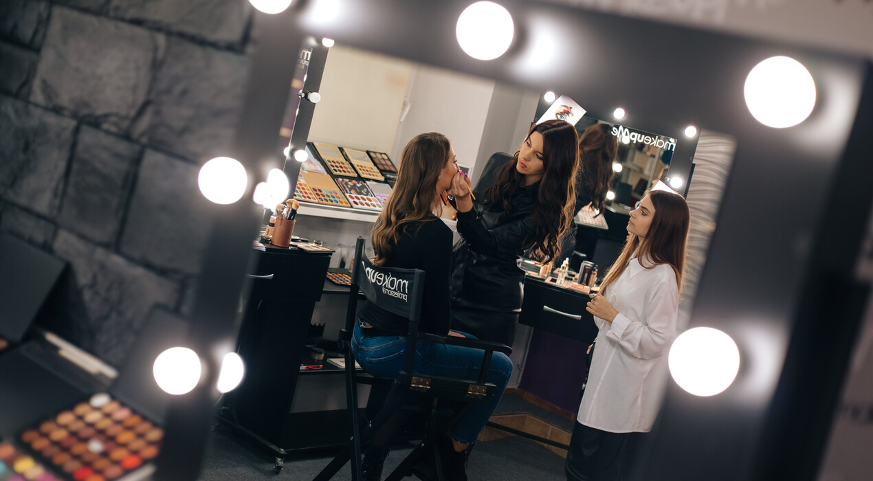 Make up me Beauty School - 3 Фото 3 - Make up me Beauty School