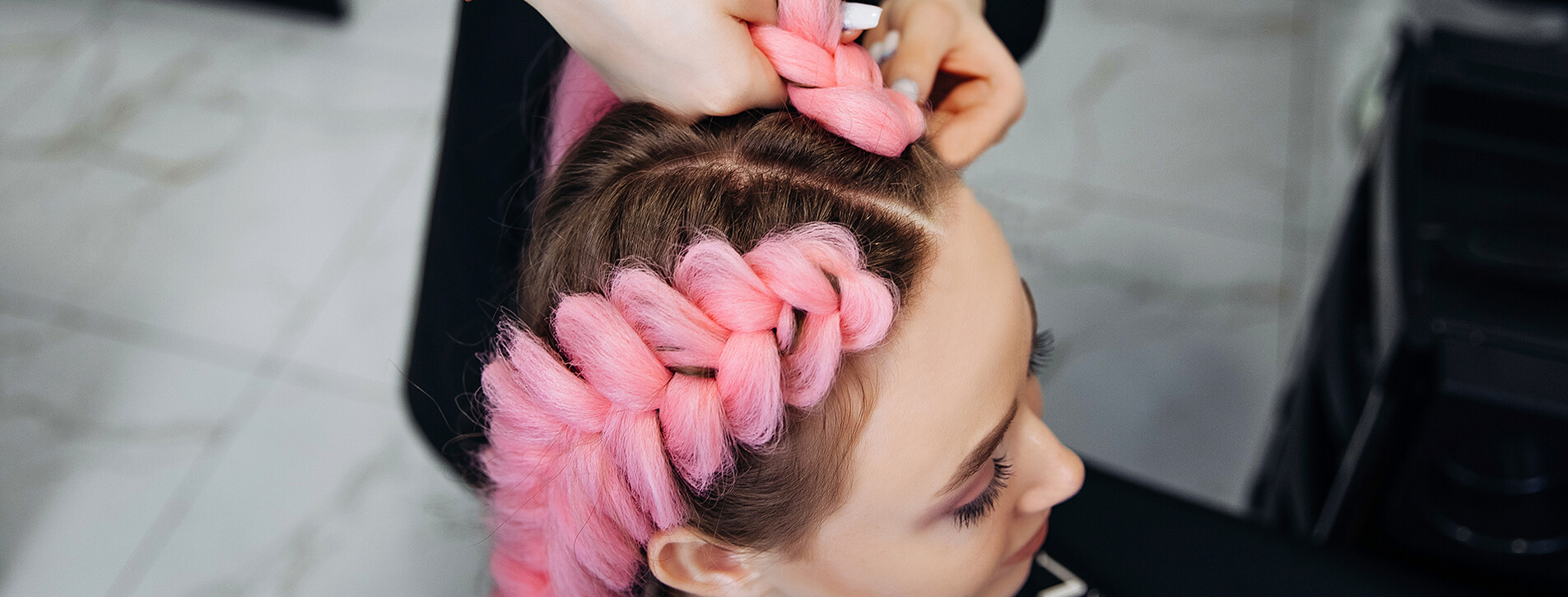 Яскраві коси з канекалоном у Львові - 4 Фото 4 - Яскраві коси з канекалоном