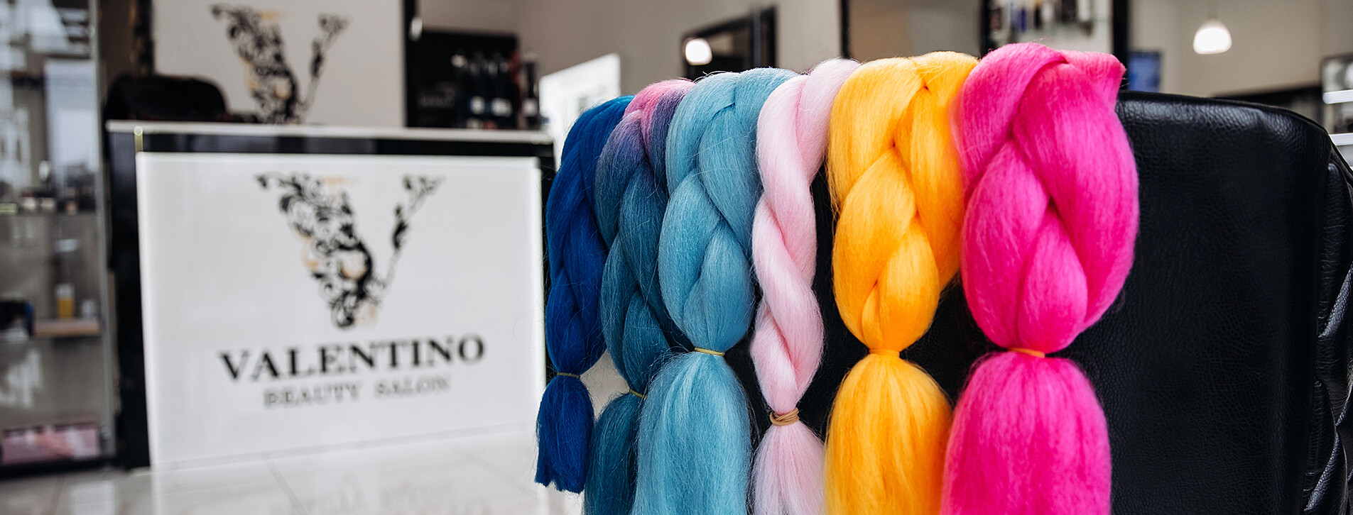 Яскраві коси з канекалоном у Львові - 5 Фото 5 - Яскраві коси з канекалоном