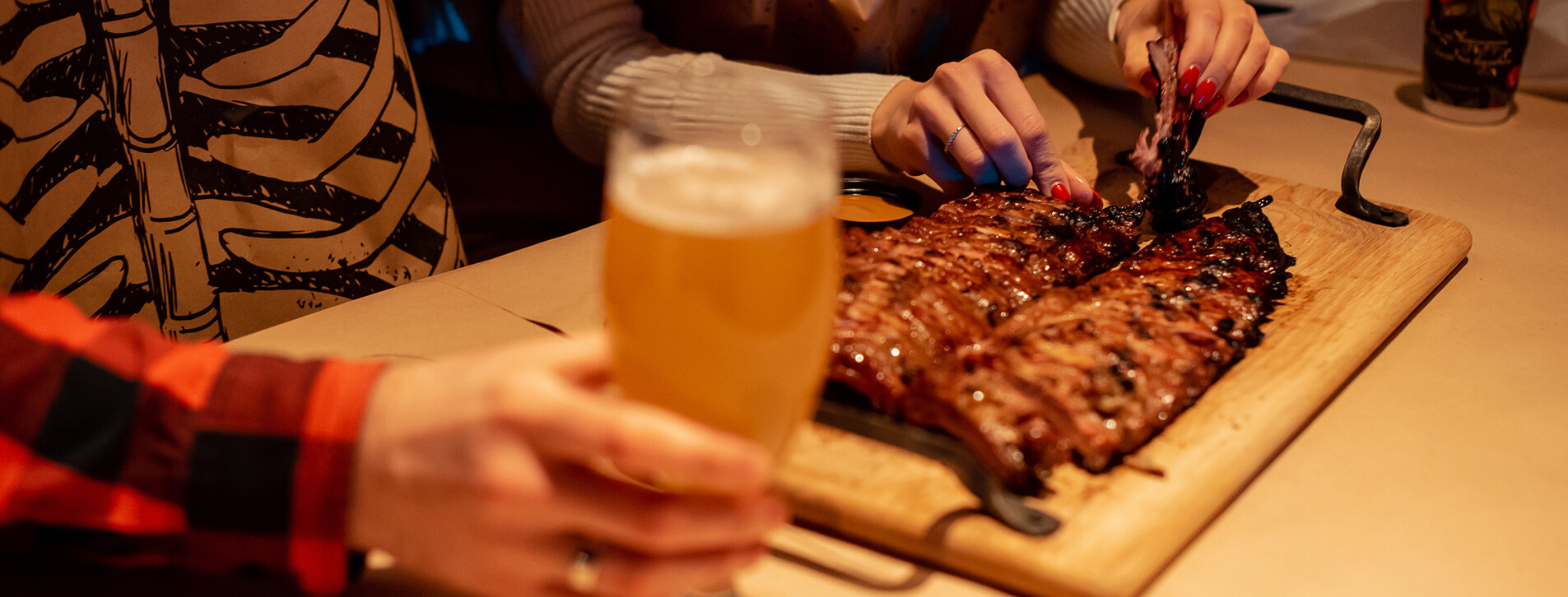 Ужин в «Реберні» для компании во Львове - 4 Фото 4 - Ужин в «Реберні»