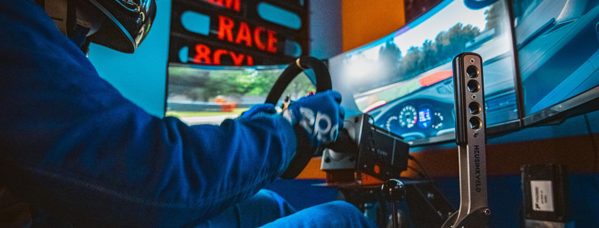 Гоночний автосимулятор у Дніпрі - 3 Фото 3 - Гоночний автосимулятор