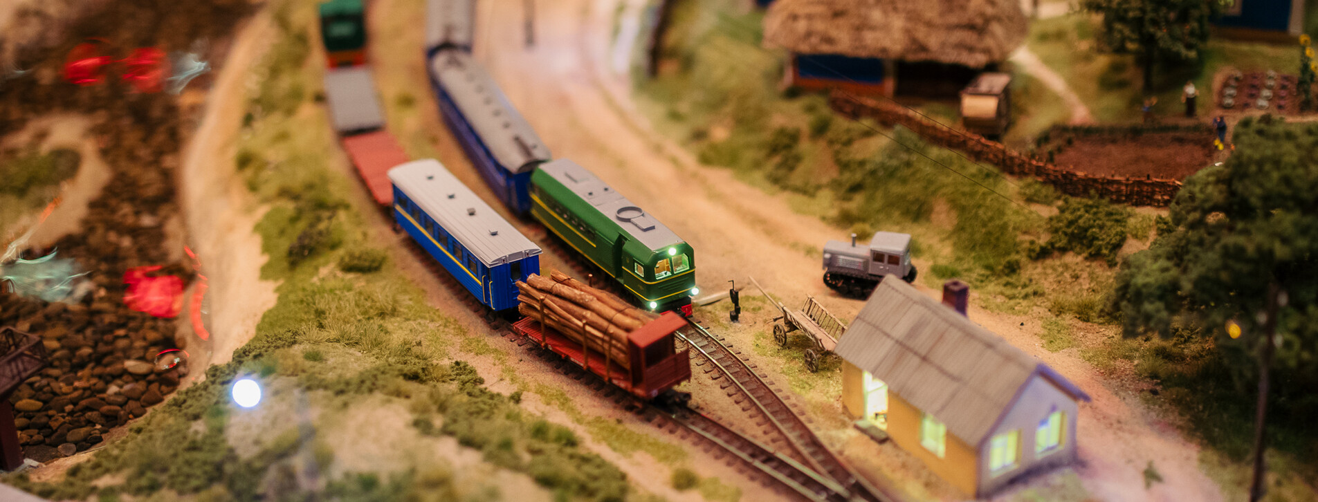 Железнодорожный музей миниатюр Miniland для компании в Киеве - 9 Фото 9 - Железнодорожный музей миниатюр Miniland для компании