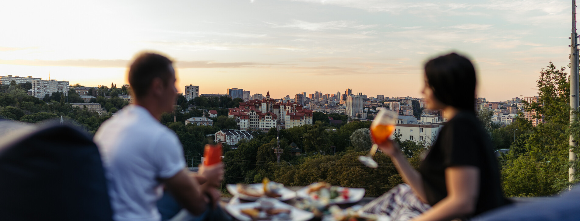 Захід сонця на терасі для компанії в Києві - 2 Фото 2 - Захід сонця на терасі