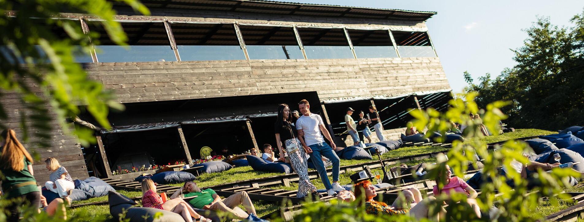 Захід сонця на терасі для компанії в Києві - 8 Фото 8 - Захід сонця на терасі