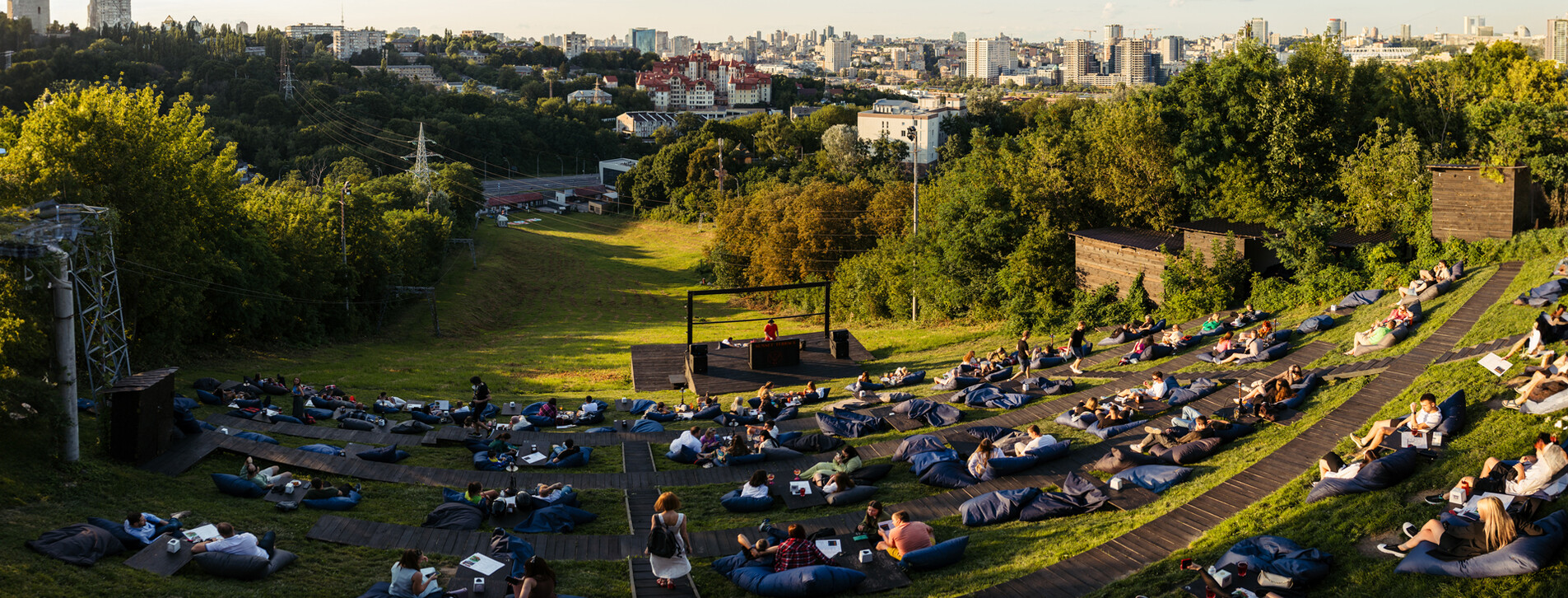 Ужин на панорамной террасе для компании в Киеве - 5 Фото 5 - Ужин на панорамной террасе