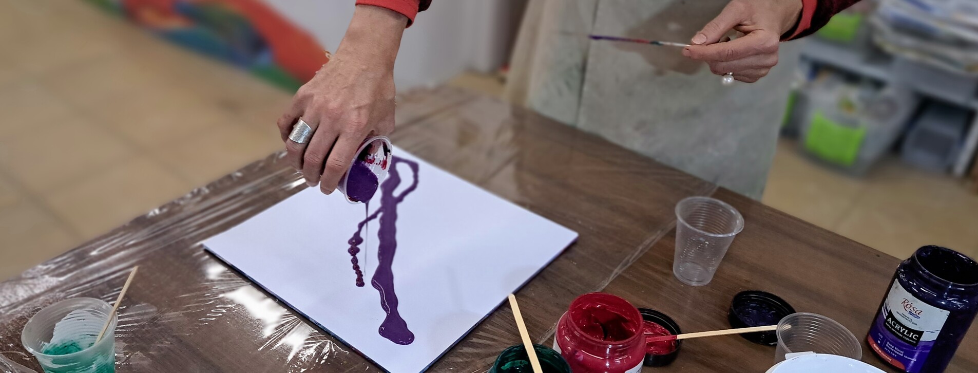 Абстрактная живопись Fluid Art для компании в Киеве - 22 Фото 22 - Абстрактная живопись Fluid Art для компании
