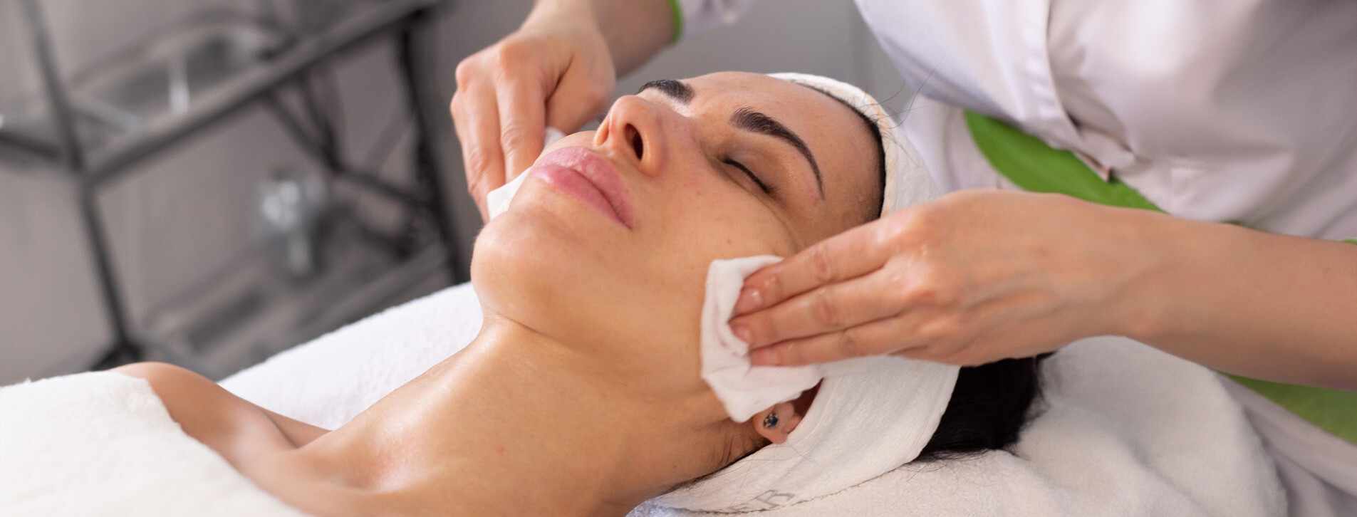 Особистий косметолог у Дніпрі - 2 Фото 2 - Особистий косметолог