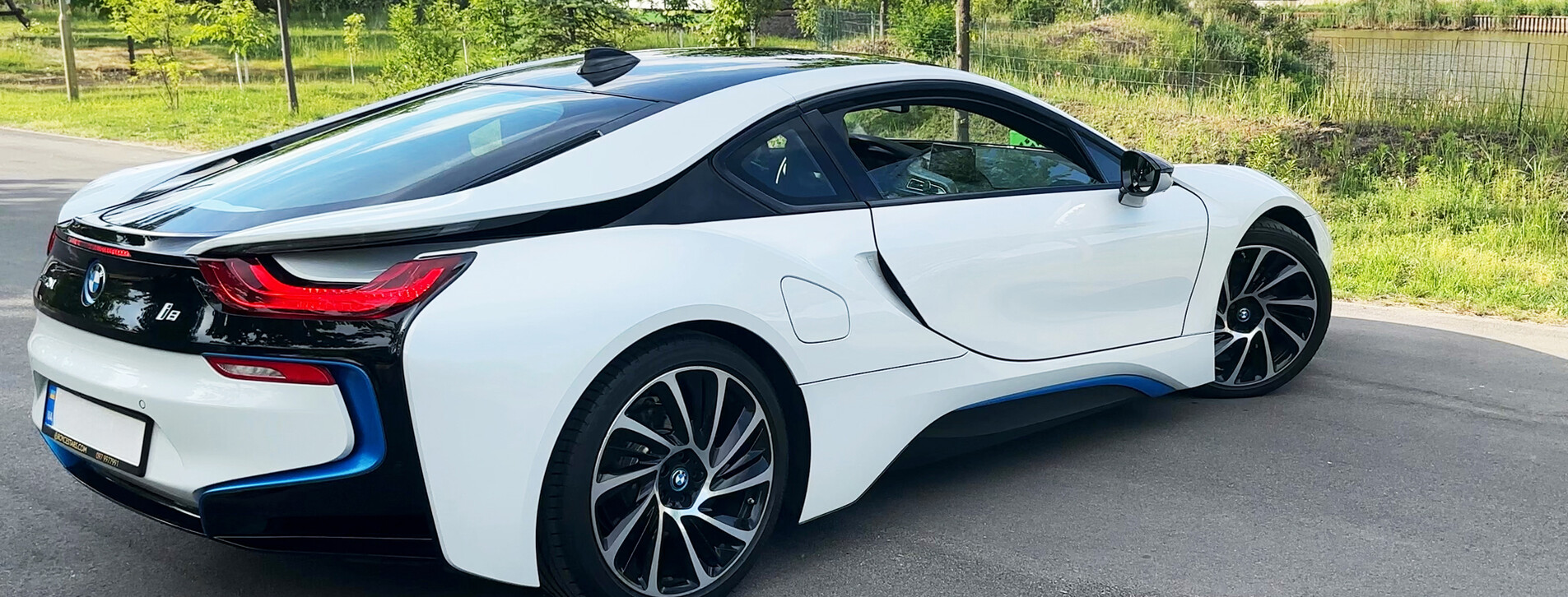 Тест-драйв BMW i8 в Киеве - 7 Фото 7 - Тест-драйв BMW i8