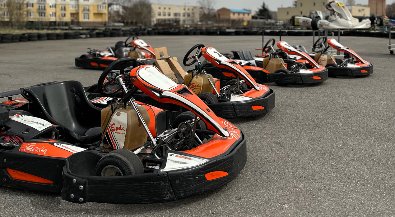 Картинг-центр Black Racing - 6 Фото 6 - Картинг-центр Black Racing