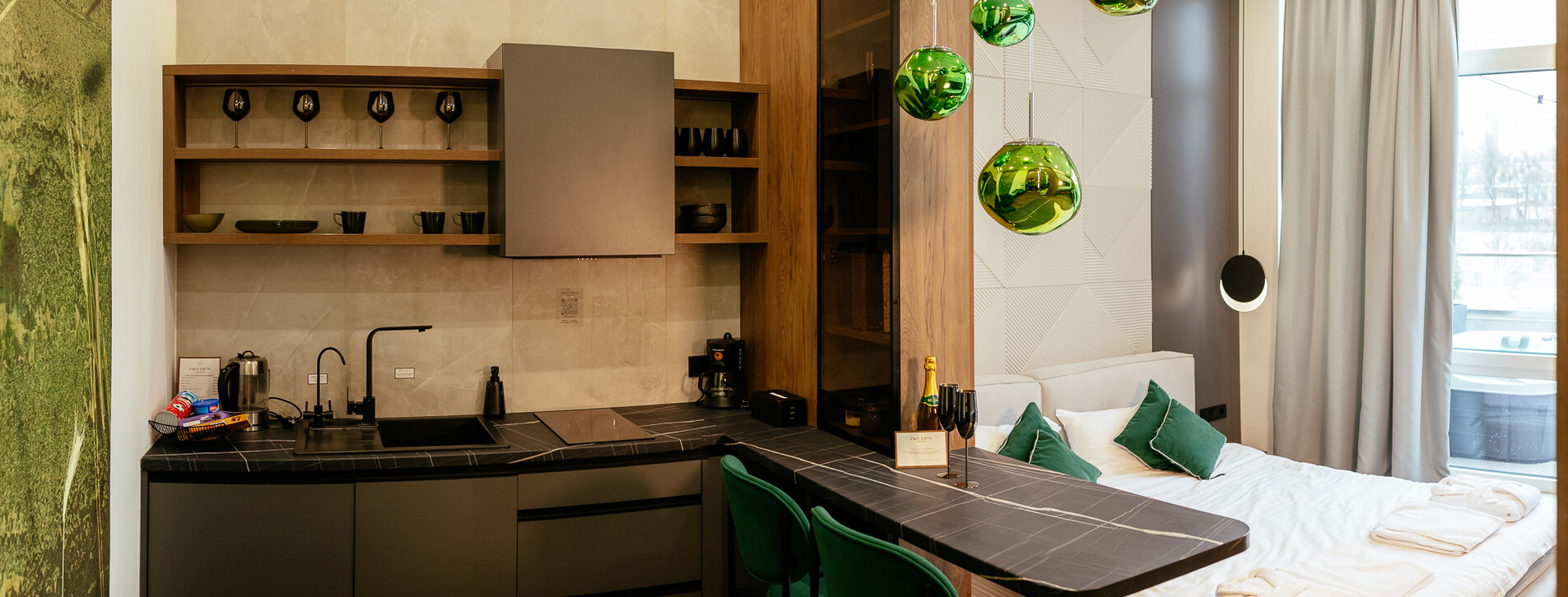 Вікенд у пентхаусі з джакузі для двох у Києві - 13 Фото 13 - Вікенд у пентхаусі з джакузі для двох